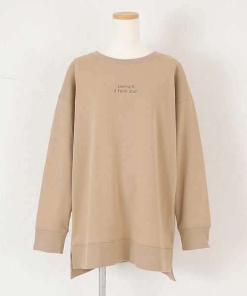 titivate(ティティベイト)の「ミニ裏毛カットソーロゴトップス(Tシャツ/カットソー・レディース・アイボリー/グレイッシュベージュ/ブラック/オレンジ・FREE)」の6枚目の写真