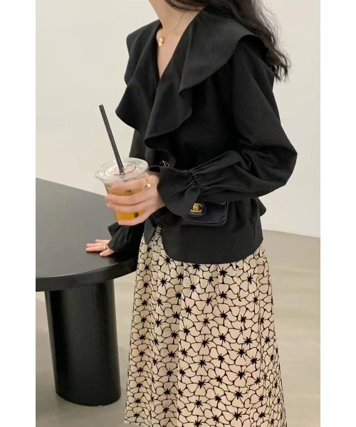 Leja(レジャ)の「オーガンジー刺繍花柄フレアスカート(スカート・レディース・ブラック/ベージュ・SMALL/MEDIUM)」の3枚目の写真