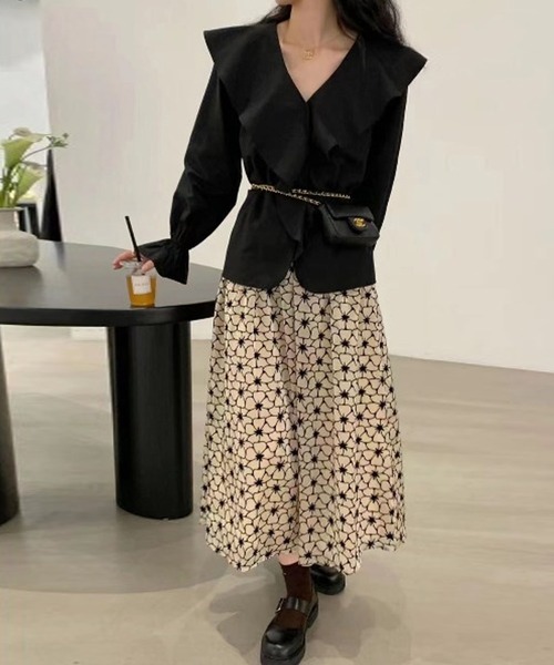 Leja(レジャ)の「オーガンジー刺繍花柄フレアスカート(スカート・レディース・ブラック/ベージュ・SMALL/MEDIUM)」の21枚目の写真