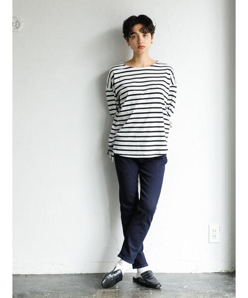 koe(コエ)の「ハイウエストストレートスキニー*(その他パンツ・レディース・ライトインディゴブルー/インディゴブルー・M/S/L)」の6枚目の写真