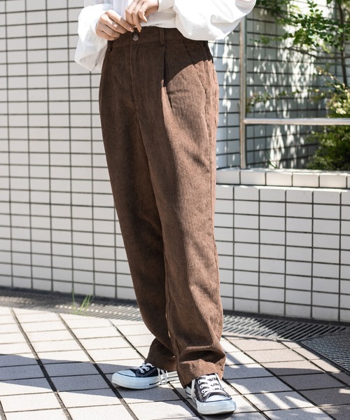 PairPair（ペアペア）の「コーデュロイテーパードパンツ/セットアップ対応(ユニセックス)（その他パンツ・レディース・ブラウン/アイボリー/グレイッシュブルー・MEDIUM/LARGE）」の9枚目の写真