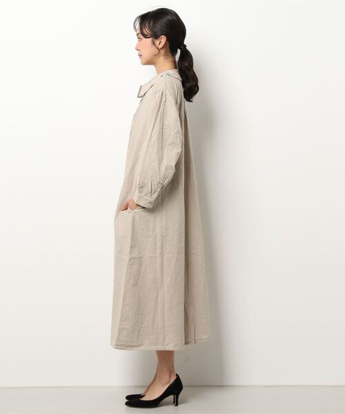 Samansa Mos2（サマンサ モスモス）の「ラウンドカラーワンピース（ワンピース・レディース・ブラック/ベージュ/ブルー/キャメル・ﾌﾘ-）」の8枚目の写真