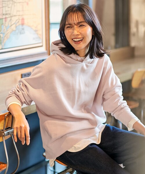 ANY(エニィ)の「【裏起毛・8色展開】ライトコットンスウェット パーカー(Tシャツ/カットソー・レディース・ライトグレー系/ブラック系/黄土色系/ホワイト系/ライラック系/オールドローズ系/ベージュ系/ピンク系・4)」の7枚目の写真