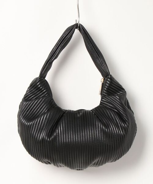 salle de bal(サルデバル)の「polka polka / ポルカポルカ エンボス プリーツ ハーフ ムーンバッグ 621 6591 2 4 SDI(ハンドバッグ・レディース・ブラック/グリーン/アイボリー/グレイッシュベージュ・FREE)」の5枚目の写真