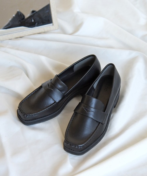 sango（sango）の「スクエアトゥコインローファー（ローファー・レディース・ホワイト/ブラック/ダークブラウン/ブラック系その他・LL/S/M/L）」の8枚目の写真