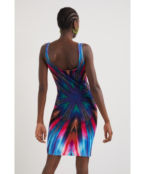 Desigual(デシグアル)の「万華鏡スタイル ニットワンピース(ワンピース・レディース・レッド・S/M/L)」の6枚目の写真