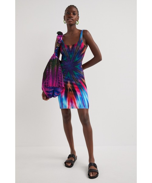Desigual(デシグアル)の「万華鏡スタイル ニットワンピース(ワンピース・レディース・レッド・S/M/L)」の8枚目の写真