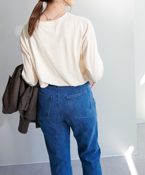 DISCOAT(ディスコート)の「【WEB限定】フレンチロゴロングTシャツ(Tシャツ/カットソー・レディース・チャコールグレー/アイボリー/ホワイト×グリーン/ホワイト×ブラック・FREE)」の21枚目の写真