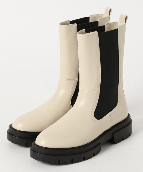 LOWRYS FARM(ローリーズファーム)の「サイドゴアミドルブーツ 259970(ブーツ・レディース・ブラック/アイボリー・MEDIUM/LARGE)」の3枚目の写真