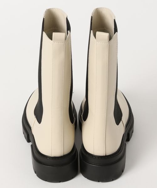 LOWRYS FARM(ローリーズファーム)の「サイドゴアミドルブーツ 259970(ブーツ・レディース・ブラック/アイボリー・MEDIUM/LARGE)」の6枚目の写真