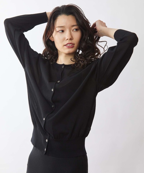 OUVRAGE CLASSE（ウヴラージュクラス）の「シアークルーネックカーディガン（カーディガン/ボレロ・レディース・ブラック/オフホワイト/サックスブルー/オレンジ・FREE）」の3枚目の写真