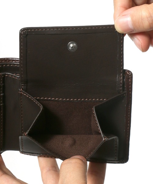 Levi's（リーバイス）の「Levi's/リーバイス メタルプレート二つ折りウォレット（財布・メンズ・ダークブラウン/ブラック・FREE）」の6枚目の写真