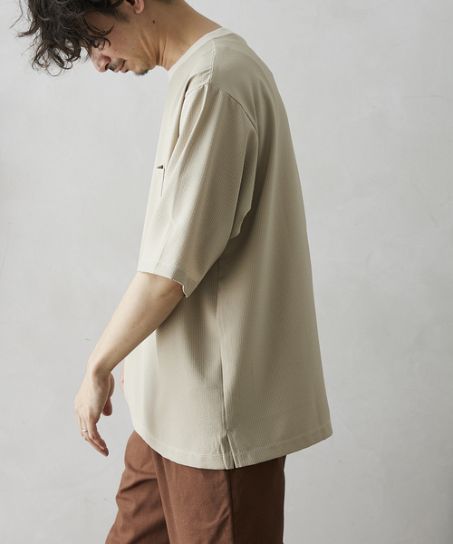 JOURNAL STANDARD relume(ジャーナルスタンダード レリューム)の「サッカーハーフスリーブ ワイドTシャツ(Tシャツ/カットソー・メンズ・ブラック/ベージュ/ブルー・MEDIUM/LARGE)」の17枚目の写真
