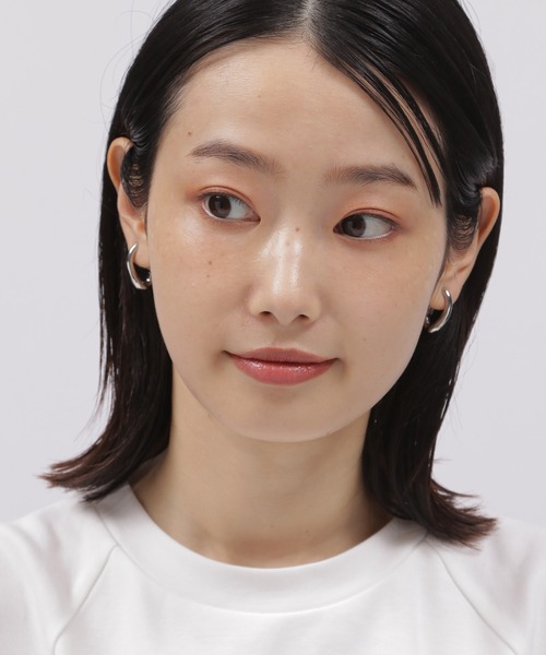 LAKOLE(ラコレ)の「チャンキーメタルドロップイヤリング / 274355(イヤリング・レディース・その他1/その他2・FREE)」の1枚目の写真