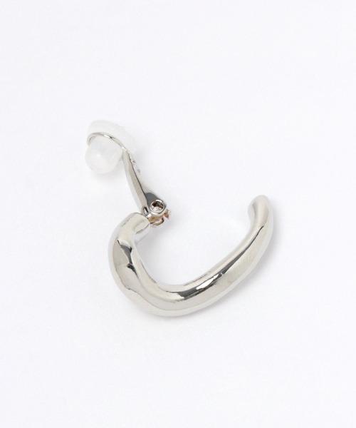 LAKOLE(ラコレ)の「チャンキーメタルドロップイヤリング / 274355(イヤリング・レディース・その他1/その他2・FREE)」の5枚目の写真