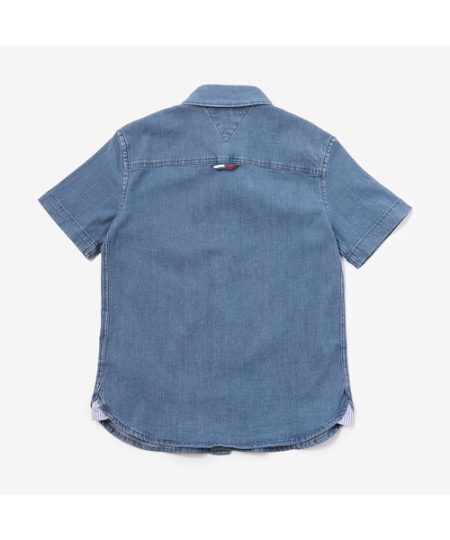 TOMMY HILFIGER（トミーヒルフィガー）の「ショートスリーブデニムシャツ（シャツ/ブラウス・キッズ・ブルー・80ｃｍ/90cm/110cm/100cm/120cm）」の2枚目の写真