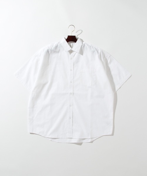 THISIS(ディスイズ)の「ビッグシルエット レギュラーカラー シャツ レディース(シャツ/ブラウス・レディース・ラベンダー/グレイッシュベージュ/ホワイト/イエロー/ホワイト系その他/ブルー系その他/サックスブルー/グリーン/ブラック/グリーン系その他/ブラック系その他・LARGE/X-LARGE/MEDIUM)」の2枚目の写真