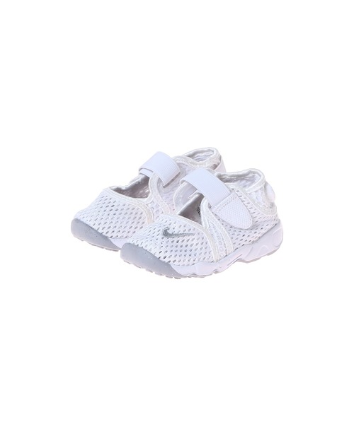 NIKE(ナイキ)の「NIKE LITTLE RIFT TD 317415-111(サンダル・キッズ・ホワイト・15cm/16cm/12cm/14㎝/13㎝)」の2枚目の写真