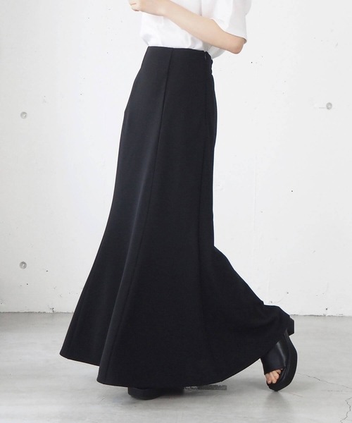 tiptop（ティップトップ）の「【2サイズ展開】リップルマーメイドスカート【web限定Sサイズあり】（スカート・レディース・アイボリー/ブラック/ブラウン・S/M）」の4枚目の写真