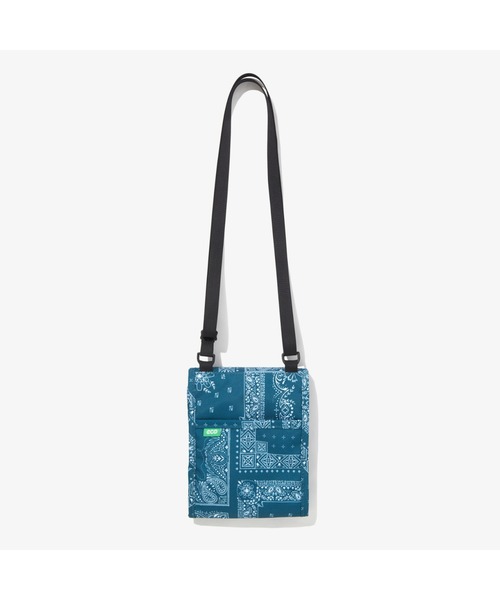 THE NORTH FACE(ザノースフェイス)の「THE NORTH FACE(ザ・ノースフェイス)/ML SLIM POUCH ショルダーバッグ ミニポーチ(ボディバッグ/ウエストポーチ・レディース・ブルー/グリーン/ブラック・FREE)」の5枚目の写真