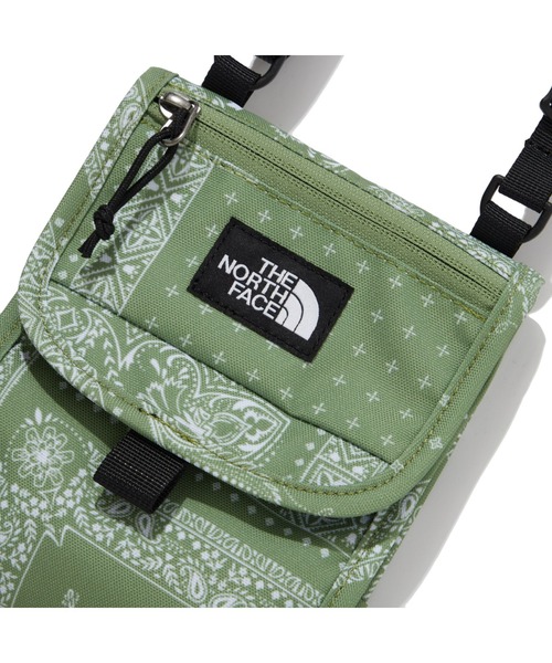 THE NORTH FACE(ザノースフェイス)の「THE NORTH FACE(ザ・ノースフェイス)/ML SLIM POUCH ショルダーバッグ ミニポーチ(ボディバッグ/ウエストポーチ・レディース・ブルー/グリーン/ブラック・FREE)」の9枚目の写真