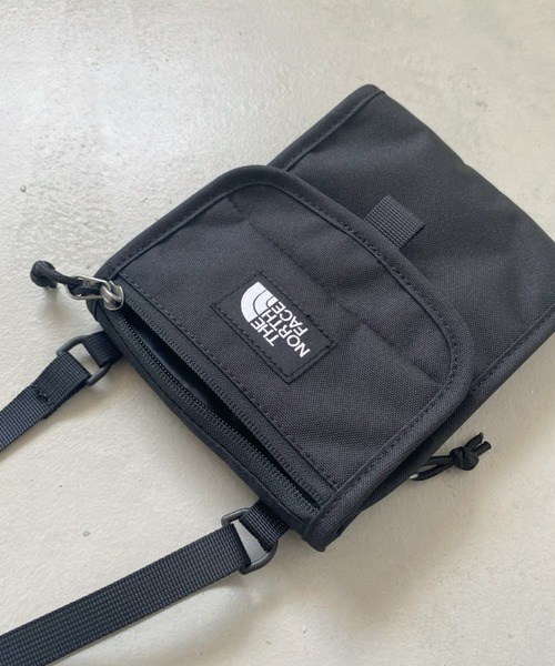 THE NORTH FACE(ザノースフェイス)の「THE NORTH FACE(ザ・ノースフェイス)/ML SLIM POUCH ショルダーバッグ ミニポーチ(ボディバッグ/ウエストポーチ・レディース・ブルー/グリーン/ブラック・FREE)」の17枚目の写真