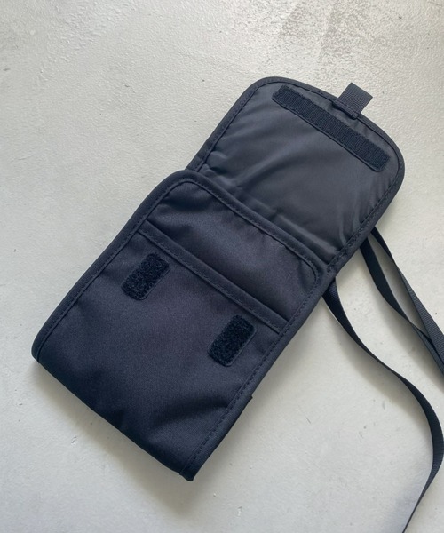 THE NORTH FACE(ザノースフェイス)の「THE NORTH FACE(ザ・ノースフェイス)/ML SLIM POUCH ショルダーバッグ ミニポーチ(ボディバッグ/ウエストポーチ・レディース・ブルー/グリーン/ブラック・FREE)」の16枚目の写真
