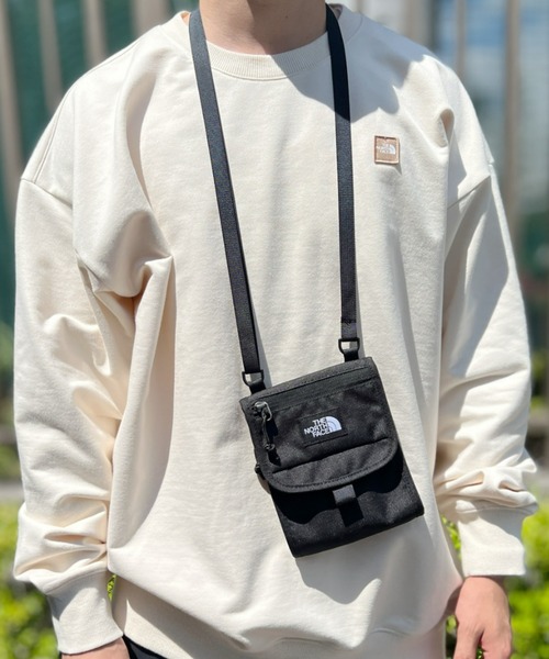 THE NORTH FACE(ザノースフェイス)の「THE NORTH FACE(ザ・ノースフェイス)/ML SLIM POUCH ショルダーバッグ ミニポーチ(ボディバッグ/ウエストポーチ・レディース・ブルー/グリーン/ブラック・FREE)」の22枚目の写真