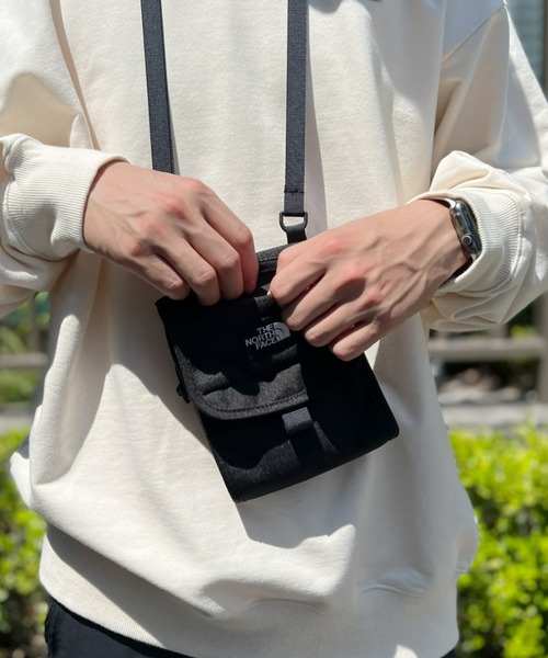 THE NORTH FACE(ザノースフェイス)の「THE NORTH FACE(ザ・ノースフェイス)/ML SLIM POUCH ショルダーバッグ ミニポーチ(ボディバッグ/ウエストポーチ・レディース・ブルー/グリーン/ブラック・FREE)」の20枚目の写真