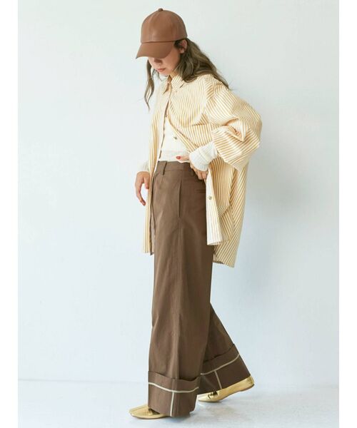 Ungrid（アングリッド）の「ロールアップワイドチノパンツ（チノパンツ・レディース・ベージュ/ブラウン・SMALL/MEDIUM）」の11枚目の写真