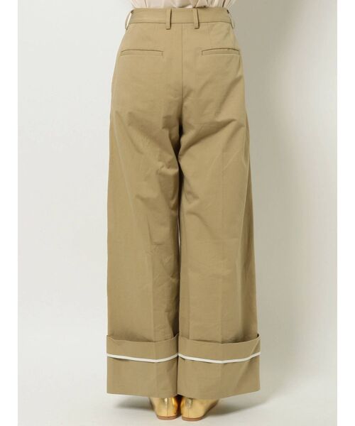 Ungrid（アングリッド）の「ロールアップワイドチノパンツ（チノパンツ・レディース・ベージュ/ブラウン・SMALL/MEDIUM）」の18枚目の写真