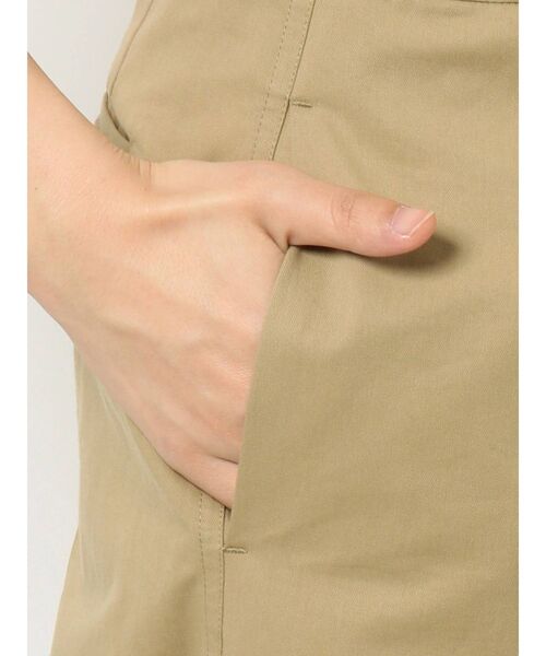 Ungrid（アングリッド）の「ロールアップワイドチノパンツ（チノパンツ・レディース・ベージュ/ブラウン・SMALL/MEDIUM）」の10枚目の写真