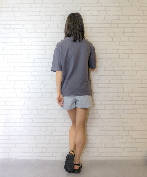 Loco Ocean(ロコオーシャン)の「フロント プリント ゆったりめ Tシャツ(Tシャツ/カットソー・レディース・ホワイト/チャコール/ダークオレンジ・M/L/XL)」の5枚目の写真