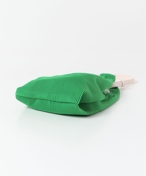 SENSE OF PLACE by URBAN RESEARCH（センスオブプレイスバイアーバンリサーチ）の「プリーツミニマルシェバッグ（トートバッグ・メンズ・グリーン/チャコールグレー/ブルー/パープル・ONE）」の8枚目の写真