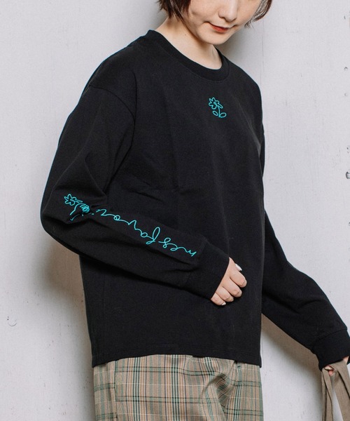 POU DOU DOU（プードゥドゥ）の「USコットン袖プリントロンTee（Tシャツ/カットソー・レディース・ライトブルー/ブラック/オフホワイト/スミクロ・3）」の3枚目の写真