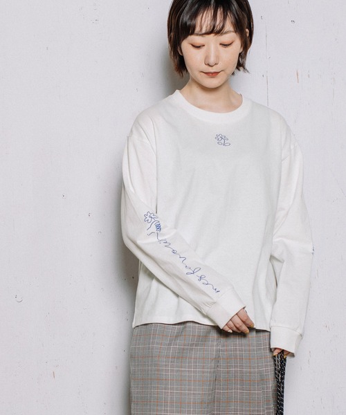 POU DOU DOU（プードゥドゥ）の「USコットン袖プリントロンTee（Tシャツ/カットソー・レディース・ライトブルー/ブラック/オフホワイト/スミクロ・3）」の7枚目の写真