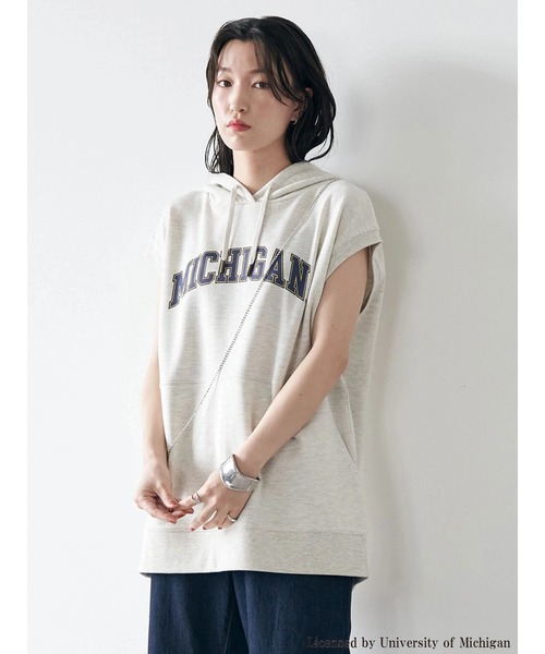 earth music&ecology（アースミュージックアンドエコロジー）の「別注 MICHIGAN ミニ裏毛チュニックパーカー（パーカー・レディース・チャコールグレー/ホワイト系その他/イエロー・FREE）」の17枚目の写真