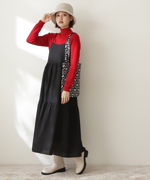 N.（N. Natural Beauty Basic）（エヌエヌナチュラルビューティーベーシック）の「◆ウールベーシックスムースタートルネックニット（ニット/セーター・レディース・ブラック/ベージュ/レッド/オフホワイト・MEDIUM）」の5枚目の写真