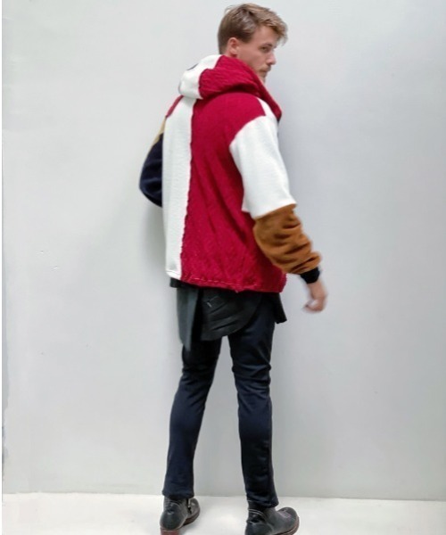 FranCisT_MOR.K.S.(フランシストモークス)の「FranCisT_MOR.K.S./フランシスト モークス/HYBRID 17 Switching P/W Bomber Hoodie Jacket(その他アウター・メンズ・ホワイト/レッド・2/3/4)」の9枚目の写真