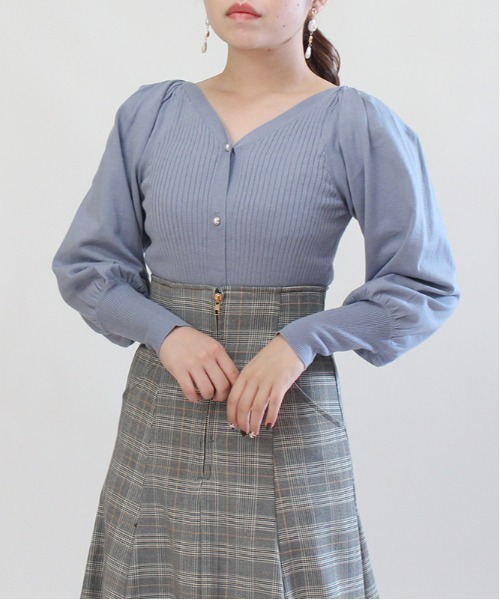 ASTORIA ODIER（アストリアオディール）の「Vネックボリュームスリーブカーディガン（カーディガン/ボレロ・レディース・ネイビー/ミント/ベージュ/ホワイト/ピンク/ブルー・MEDIUM）」の5枚目の写真