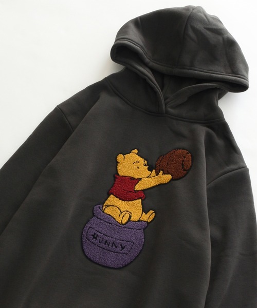 Disney（ディズニー）の「【Disney/ディズニー】裏起毛サガラ刺繍プル