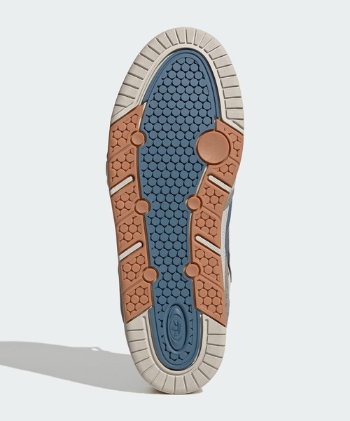 adidas（アディダス）の「Adi2000 / アディダスオリジナルス 