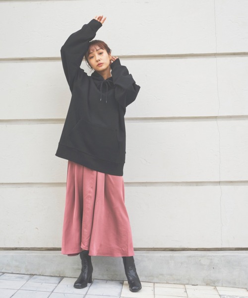 N WITH.（エヌウィズ）の「プリントビッグシルエットパーカー【UNISEX着用可能】（パーカー・レディース・ホワイト/ブラック・F）」の3枚目の写真