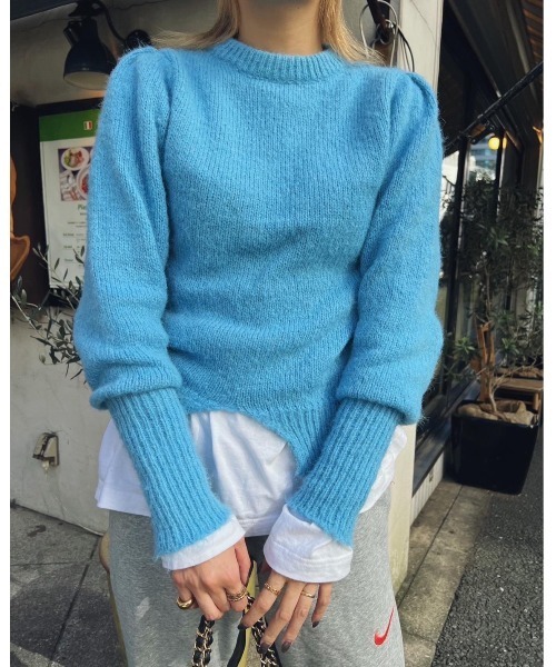 AMAIL(アマイル)の「Cut out fuwa knit(ニット/セーター・レディース・ホワイト/ブルー/ピンク・FREE)」の2枚目の写真