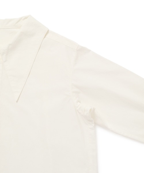 M TO R（ムウトアール）の「［BLOUSE］BIG COLLAR LONG SHIRT（シャツ/ブラウス・レディース・チャコールグレー/オフホワイト・FREE）」の10枚目の写真
