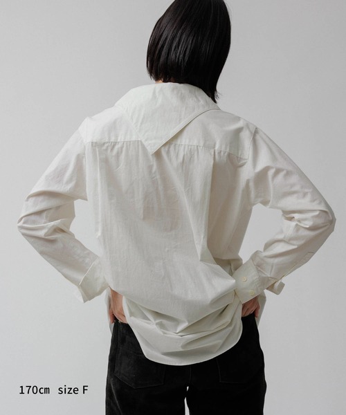 M TO R（ムウトアール）の「［BLOUSE］BIG COLLAR LONG SHIRT（シャツ/ブラウス・レディース・チャコールグレー/オフホワイト・FREE）」の22枚目の写真