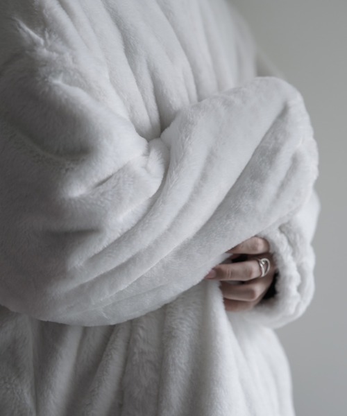 Art re A select（アトリエセレクト）の「Art re A×itsuki ワイドスリーブボリュームフェイクファーブルゾン（ブルゾン・メンズ・ホワイト/ブラック/チャコールグレー・S/M/L）」の7枚目の写真