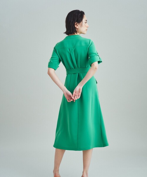 GRACE CONTINENTAL(グレースコンチネンタル)の「トリアセサファリワンピース(ワンピース・レディース・グリーン/ネイビー・36/38)」の4枚目の写真