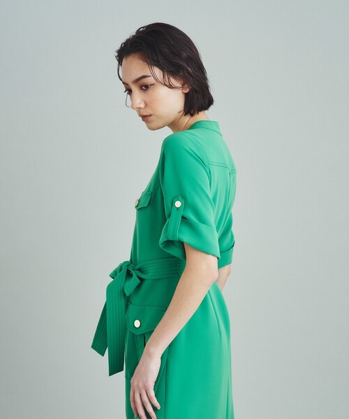 GRACE CONTINENTAL(グレースコンチネンタル)の「トリアセサファリワンピース(ワンピース・レディース・グリーン/ネイビー・36/38)」の7枚目の写真