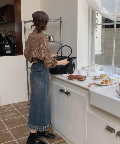 almo(アルモ)の「フリンジデニムタイトスカート(BQ)(デニムスカート・レディース・ブルー・MEDIUM)」の10枚目の写真